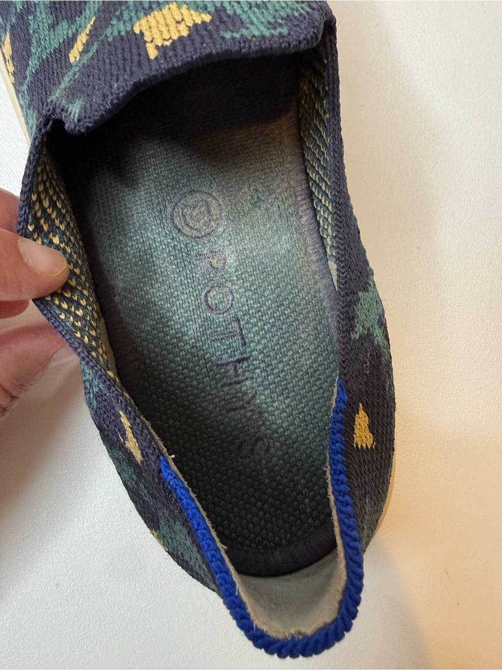 Rothy's The Original Slip-On Sneakers Blue Spot Leopard Size 7.5 - Picture 4 of 10